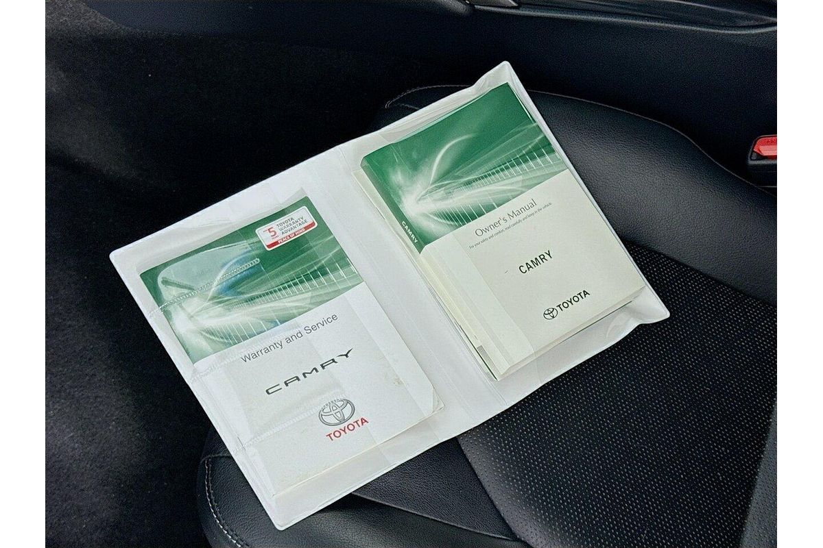 2019 Toyota Camry SX GSV70R