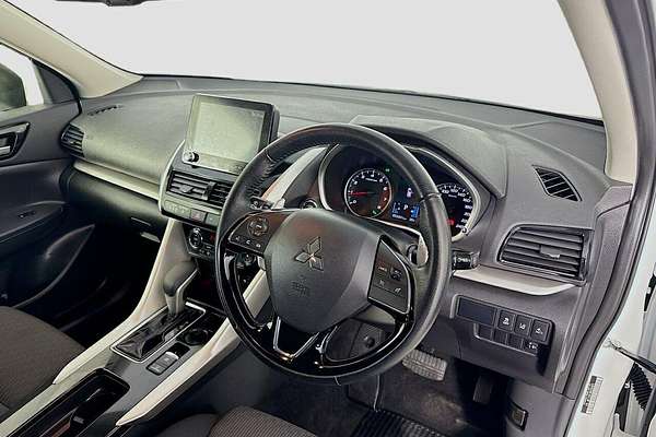 2024 Mitsubishi Eclipse Cross LS YB