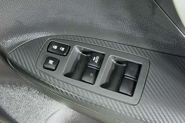 2024 Mitsubishi Eclipse Cross ES YB