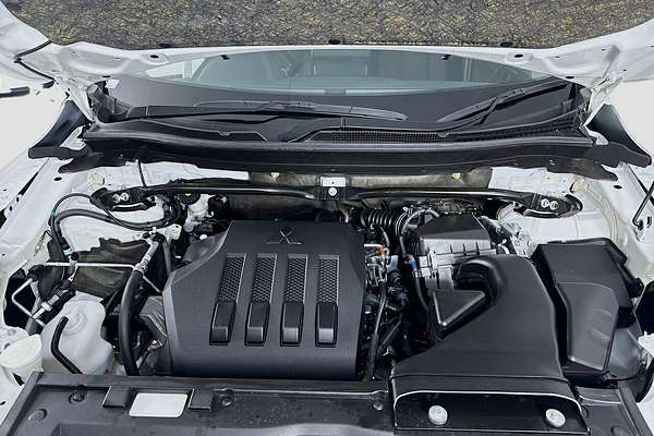 2024 Mitsubishi Eclipse Cross LS YB