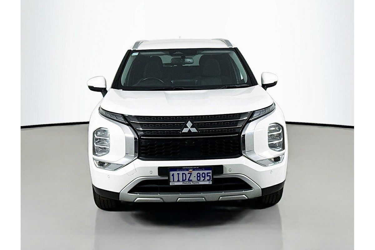 2024 Mitsubishi Outlander LS ZM