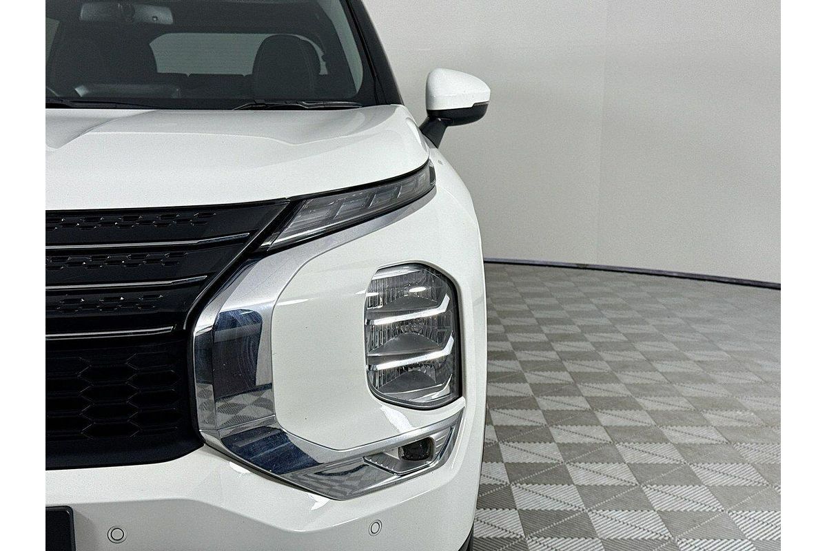 2024 Mitsubishi Outlander LS ZM