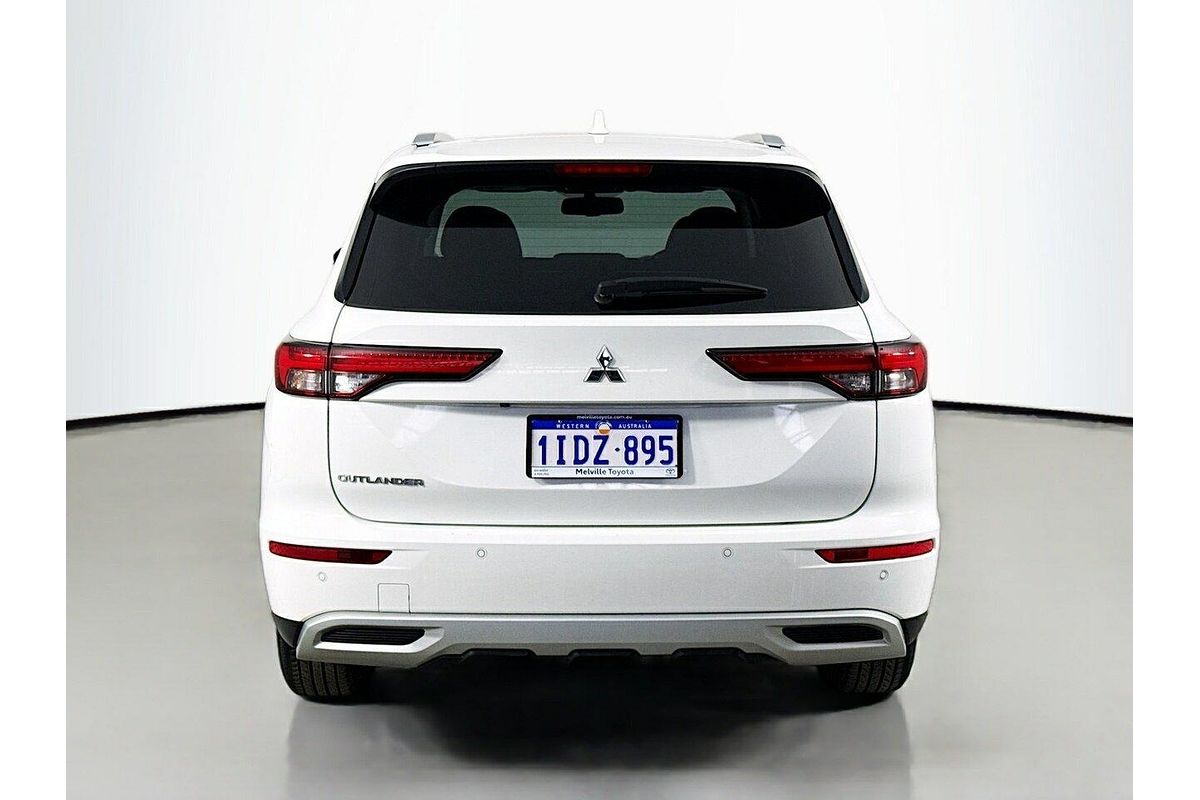 2024 Mitsubishi Outlander LS ZM