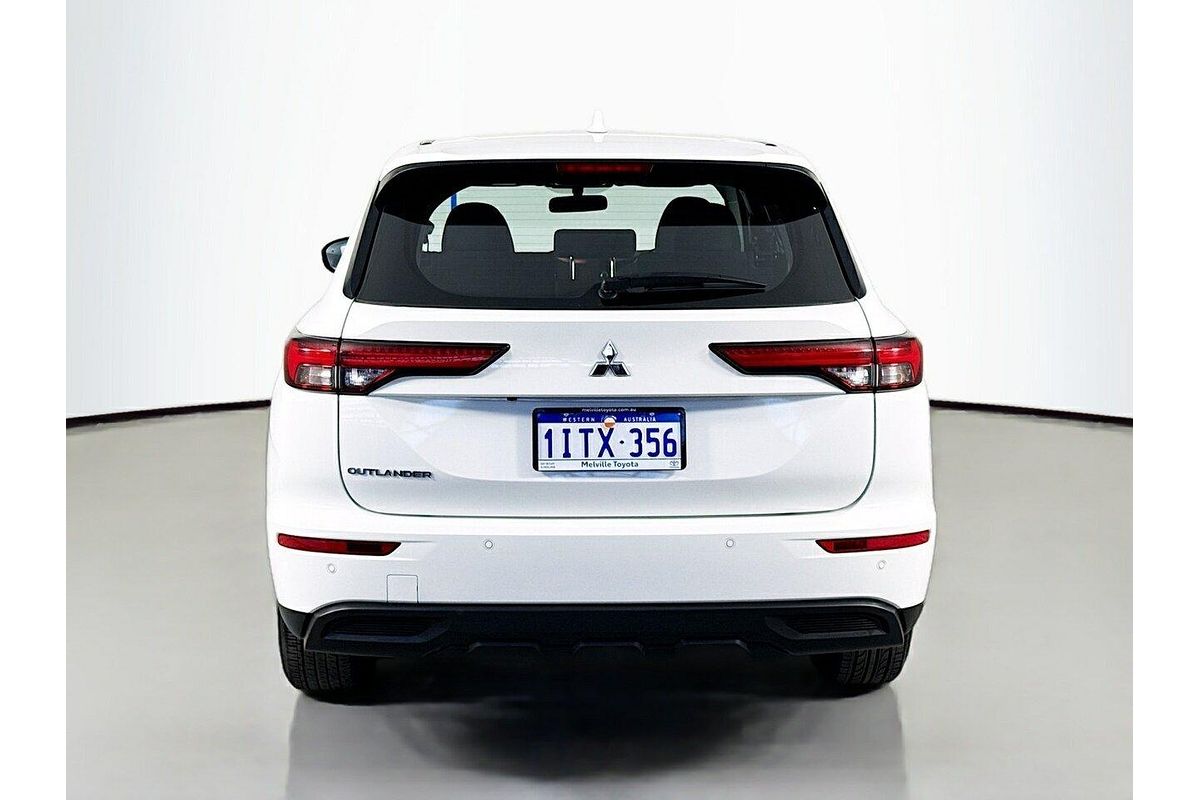 2024 Mitsubishi Outlander ES ZM