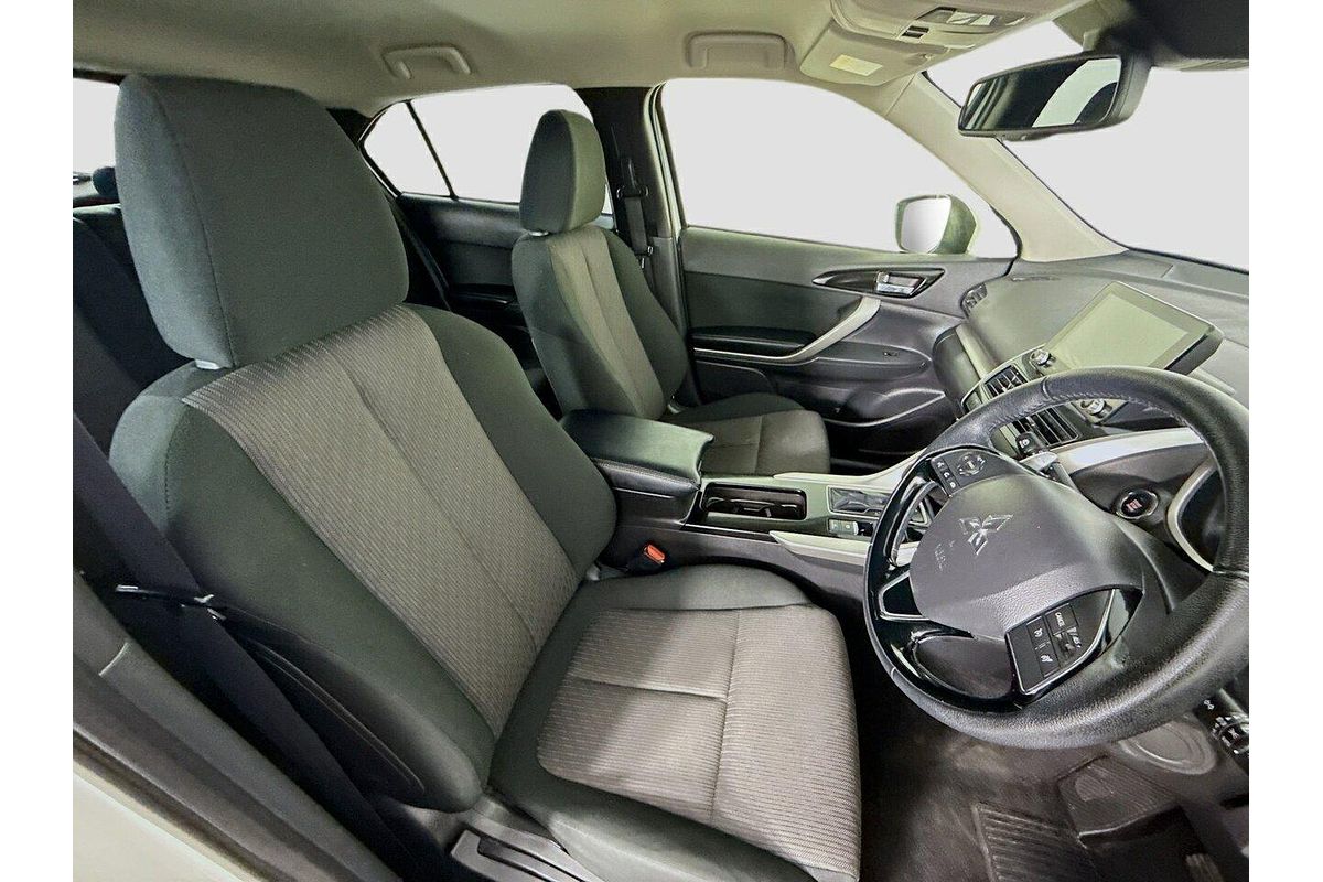 2024 Mitsubishi Eclipse Cross LS YB