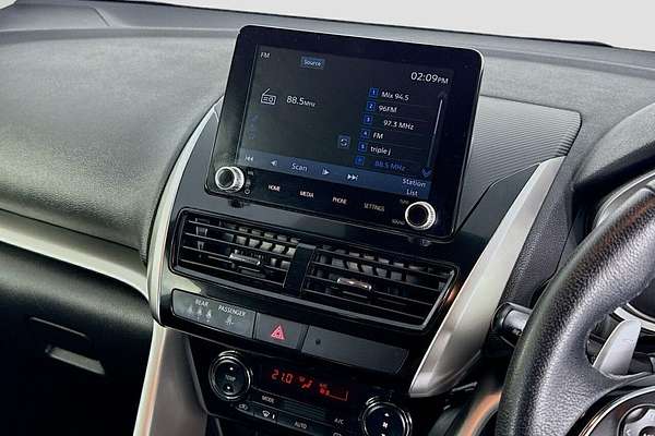 2024 Mitsubishi Eclipse Cross LS YB