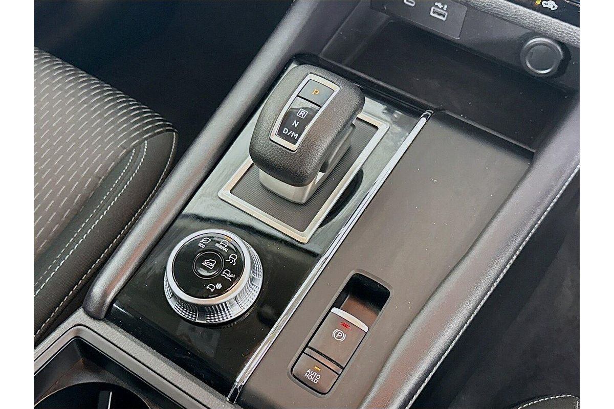 2024 Mitsubishi Outlander ES ZM