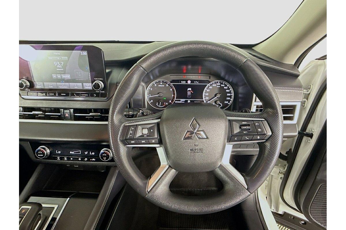 2024 Mitsubishi Outlander ES ZM