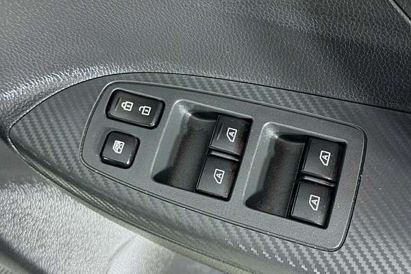 2024 Mitsubishi Eclipse Cross LS YB