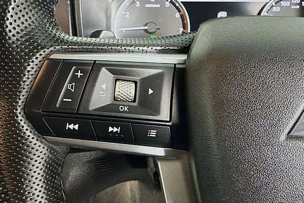 2024 Mitsubishi Outlander LS ZM