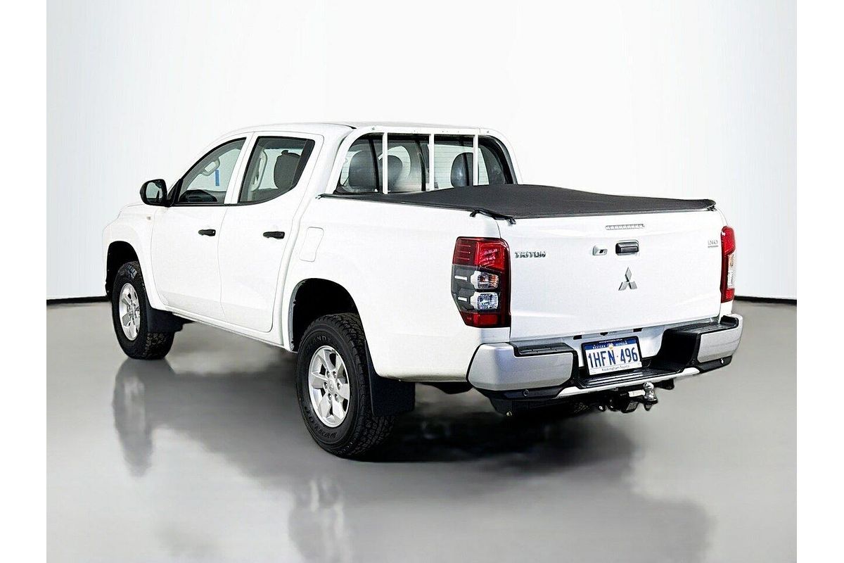 2021 Mitsubishi Triton GLX ADAS MR 4X4