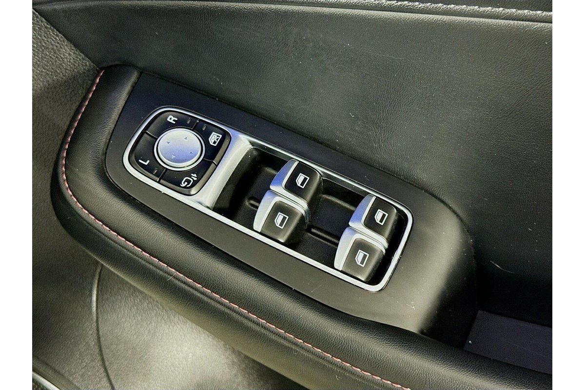 2024 MG HS Excite SAS23