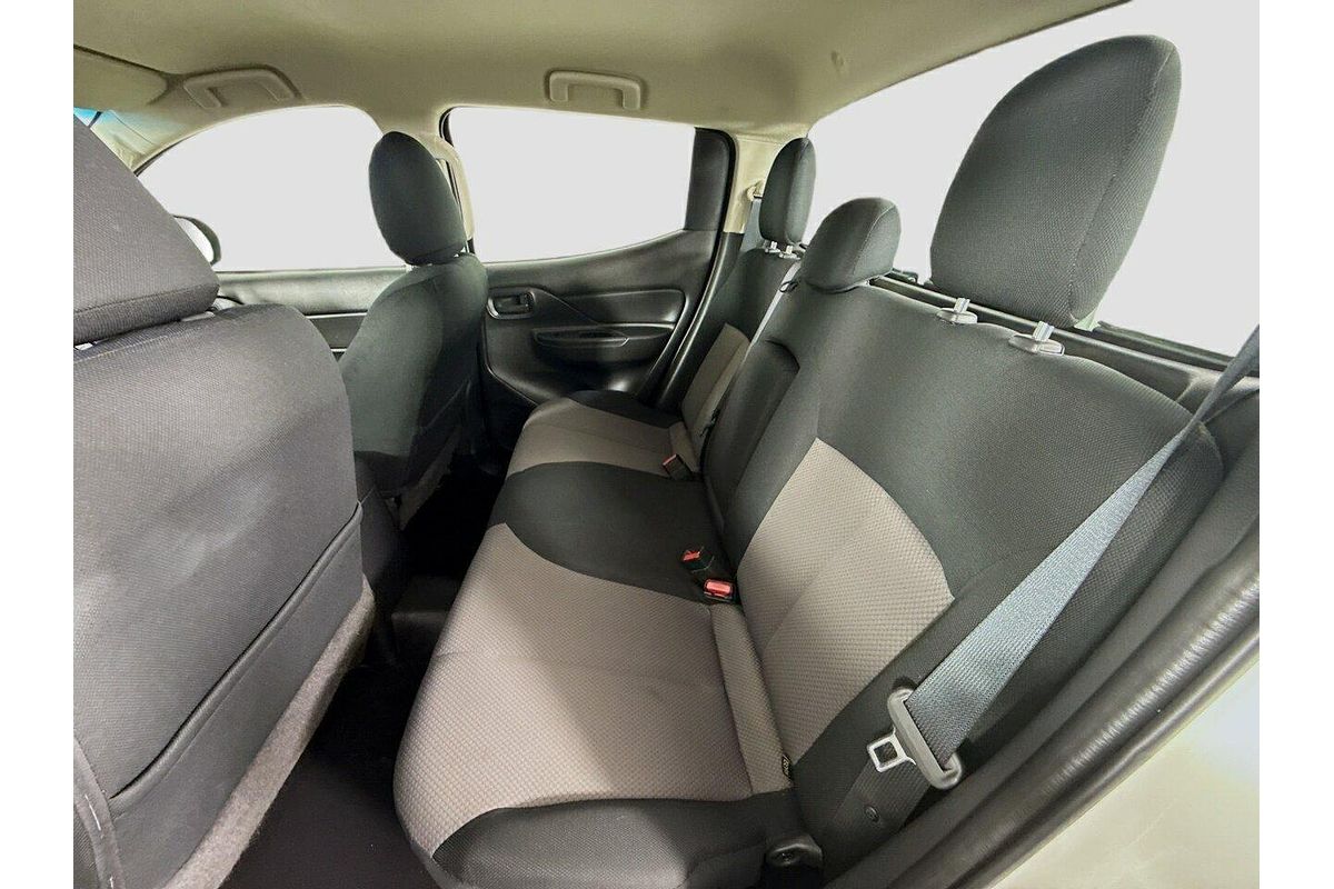 2021 Mitsubishi Triton GLX ADAS MR 4X4