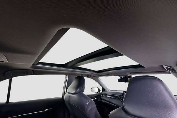 2021 Toyota Camry SL AXVH70R