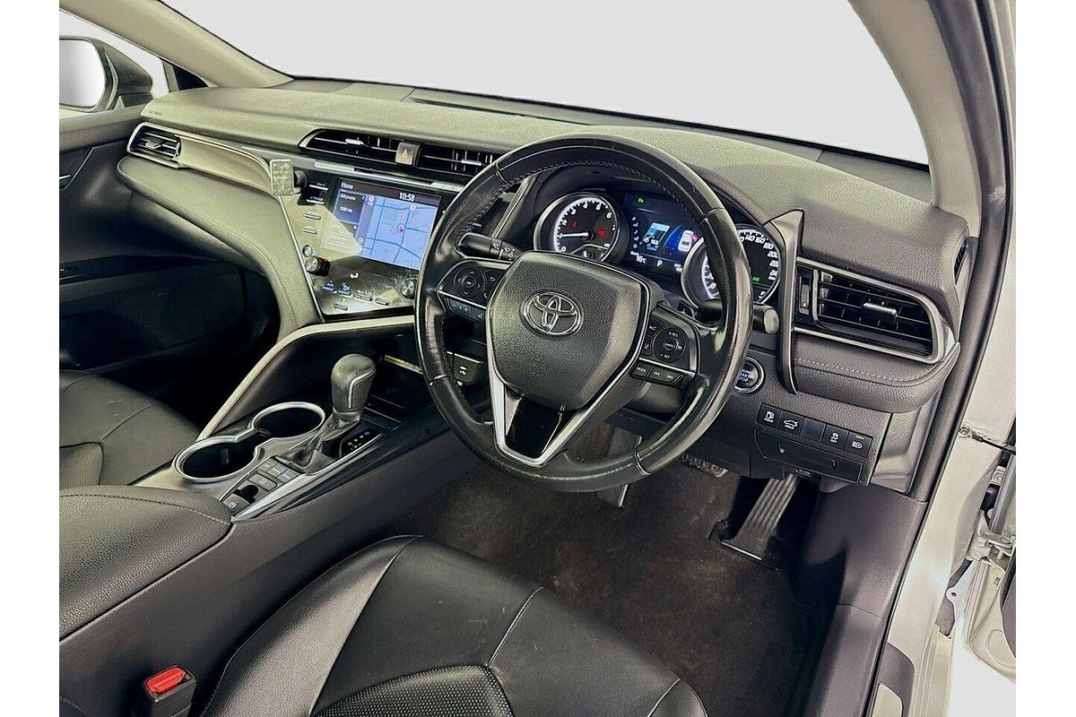 2019 Toyota Camry SX GSV70R