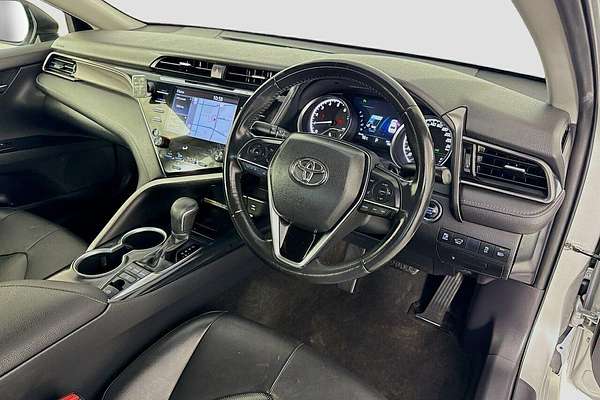 2019 Toyota Camry SX GSV70R