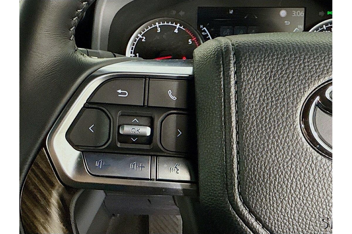 2024 Toyota Landcruiser VX FJA300R