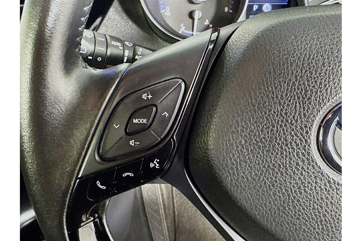 2023 Toyota C-HR GXL NGX10R