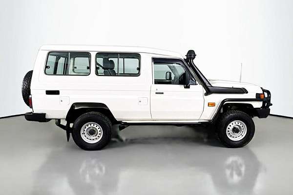 2023 Toyota Landcruiser GXL Troopcarrier VDJL78R