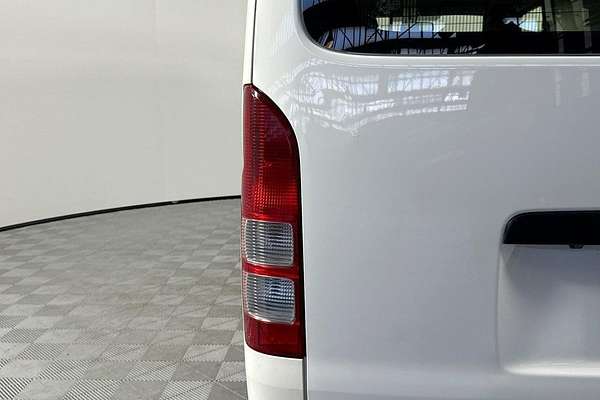 2018 Toyota Hiace TRH201R LWB