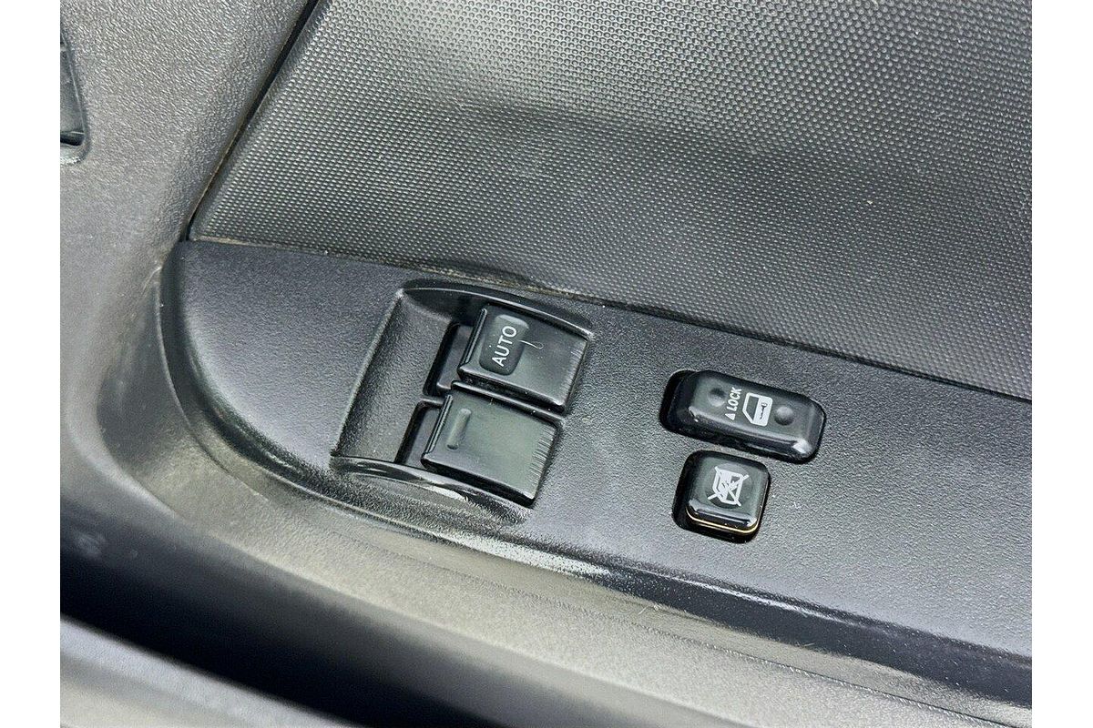 2018 Toyota Hiace TRH201R LWB