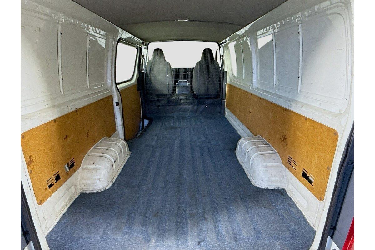 2018 Toyota Hiace TRH201R LWB