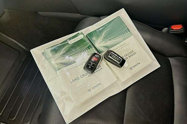 2023 Toyota Landcruiser VX FJA300R