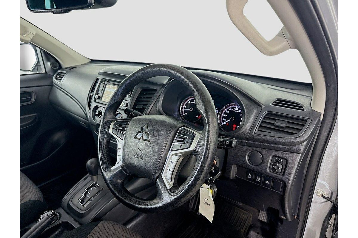 2021 Mitsubishi Triton GLX ADAS MR 4X4