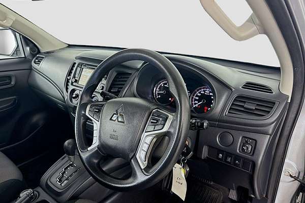 2021 Mitsubishi Triton GLX ADAS MR 4X4