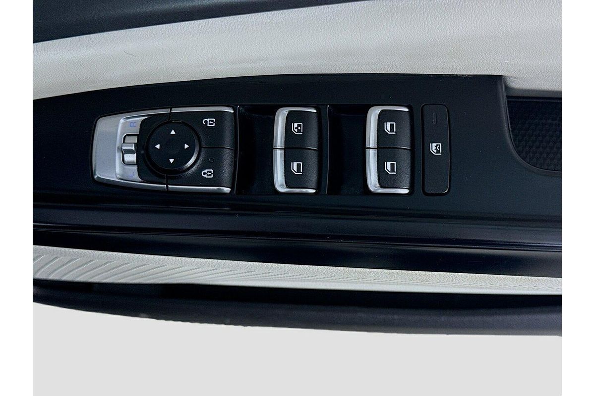 2022 Kia Carnival S KA4