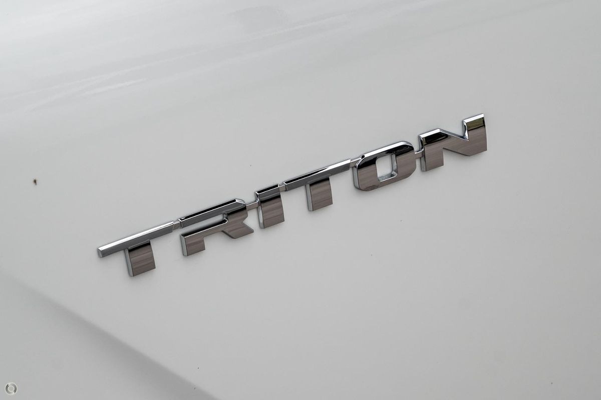 2025 Mitsubishi Triton GLX MV 4X4