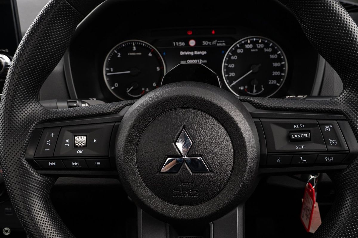 2025 Mitsubishi Triton GLX MV 4X4