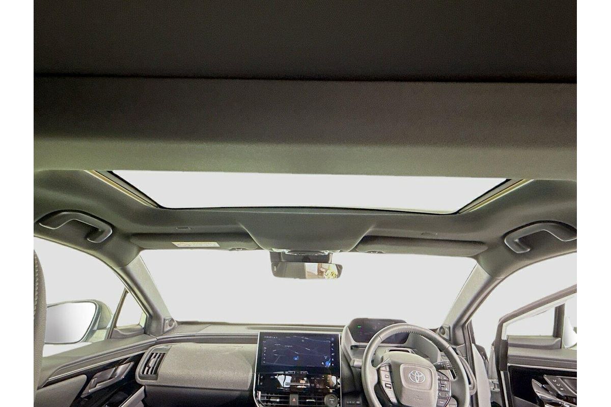 2024 Toyota bZ4X YEAM15R