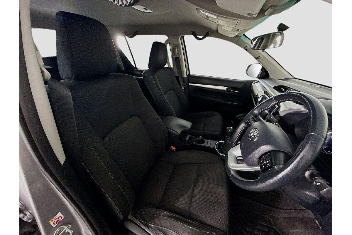 2019 Toyota Hilux SR5 GUN126R 4X4