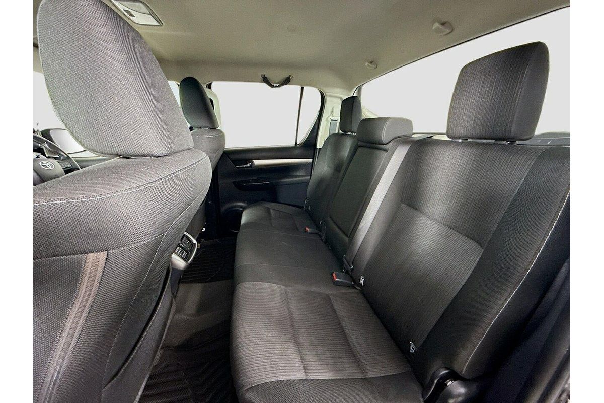 2019 Toyota Hilux SR5 GUN126R 4X4