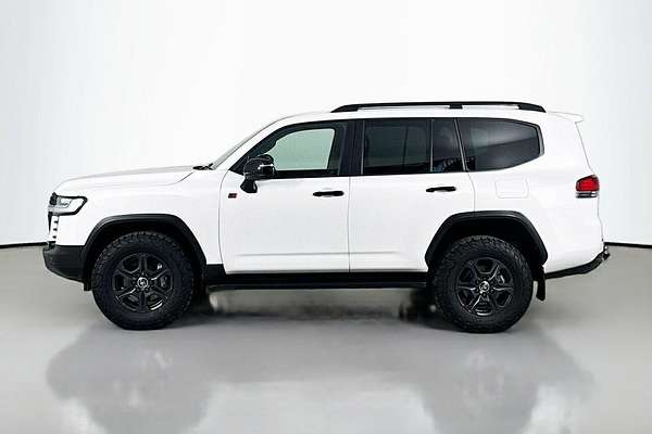 2024 Toyota Landcruiser GR Sport FJA300R