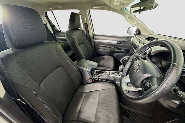 2021 Toyota Hilux SR5 GUN126R 4X4