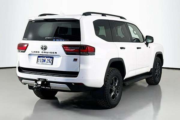 2024 Toyota Landcruiser GR Sport FJA300R