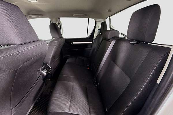 2021 Toyota Hilux SR5 GUN126R 4X4