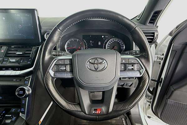 2024 Toyota Landcruiser GR Sport FJA300R