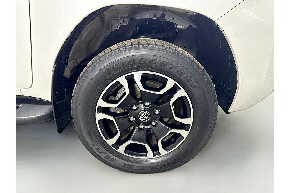 2021 Toyota Hilux SR5 GUN126R 4X4