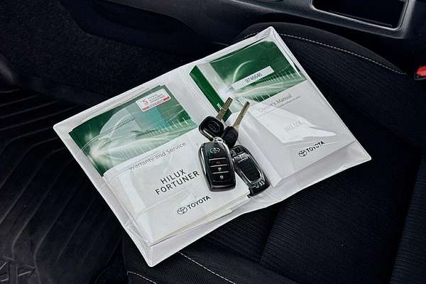 2021 Toyota Hilux SR5 GUN126R 4X4