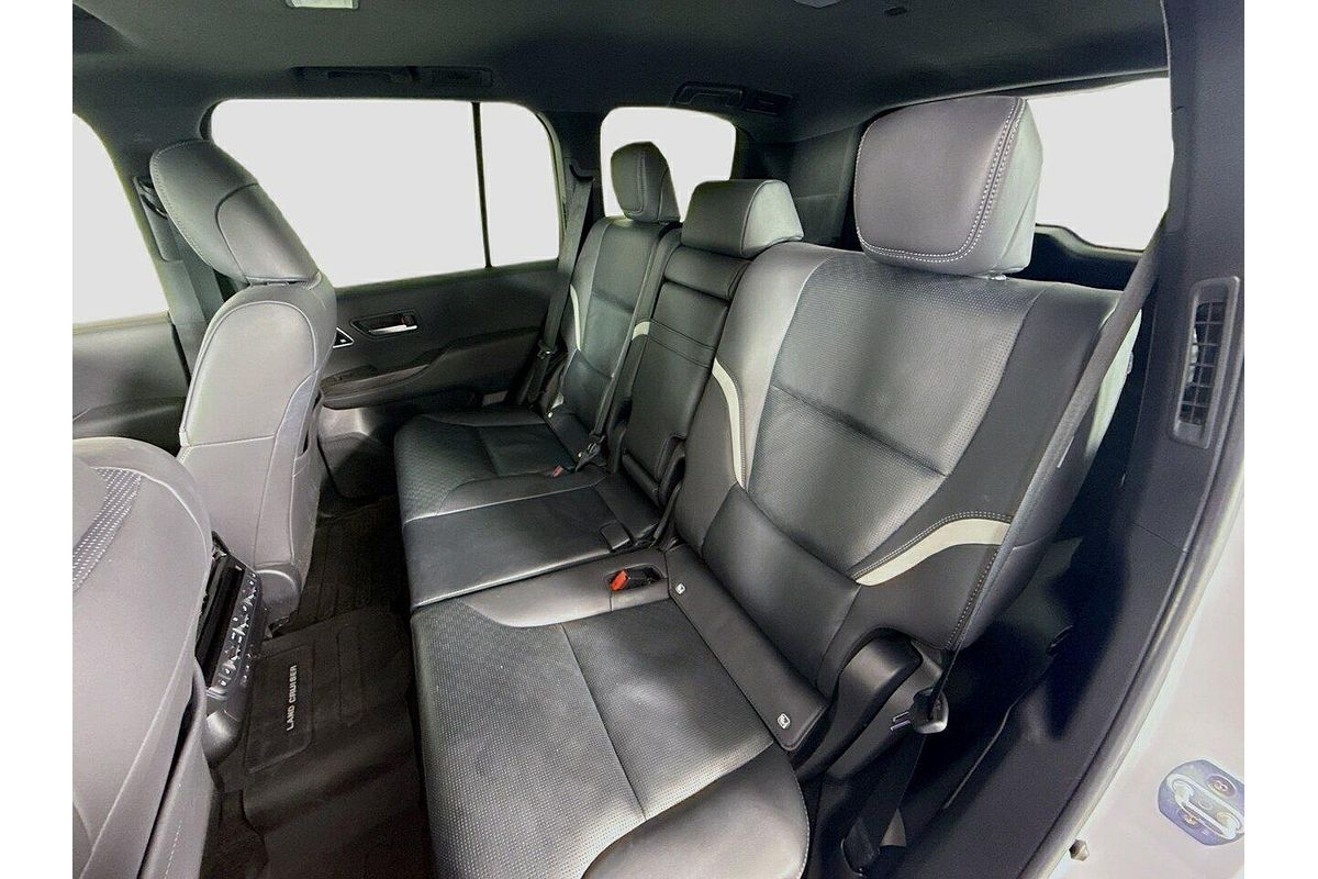 2024 Toyota Landcruiser GR Sport FJA300R