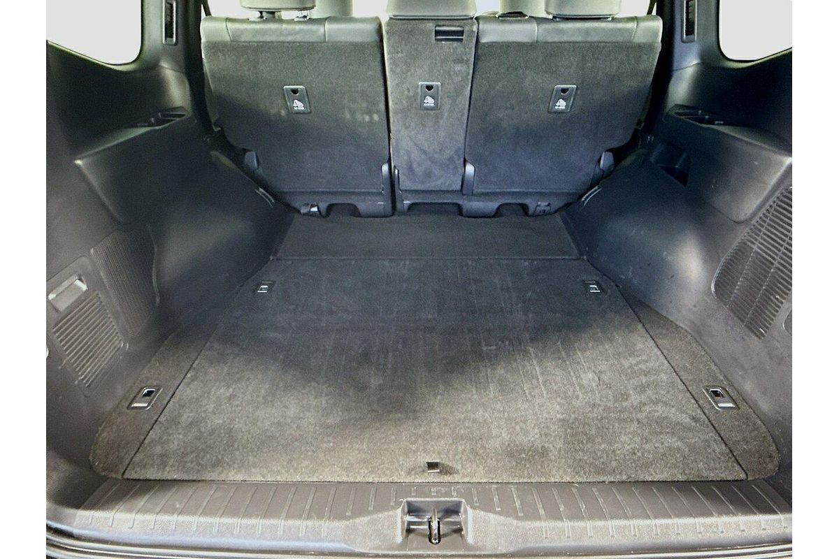 2024 Toyota Landcruiser GR Sport FJA300R