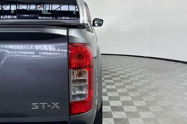 2020 Nissan Navara ST D23 Series 4 4X4