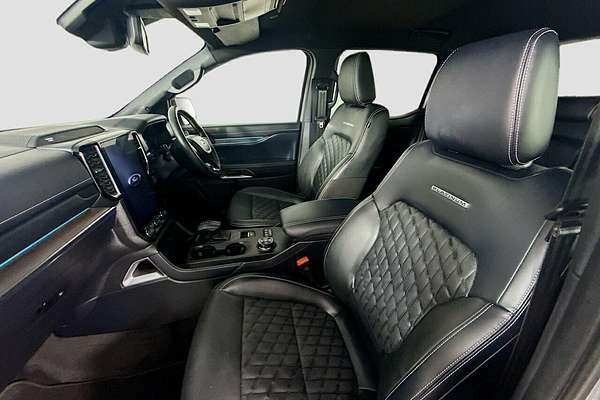 2025 Ford Ranger Platinum 4X4 3.0L