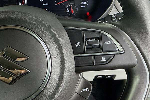 2025 Suzuki Swift Hybrid Plus UZ