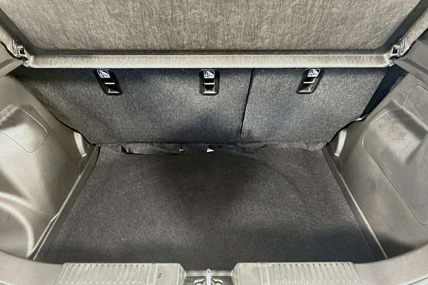 2025 Suzuki Swift Hybrid Plus UZ