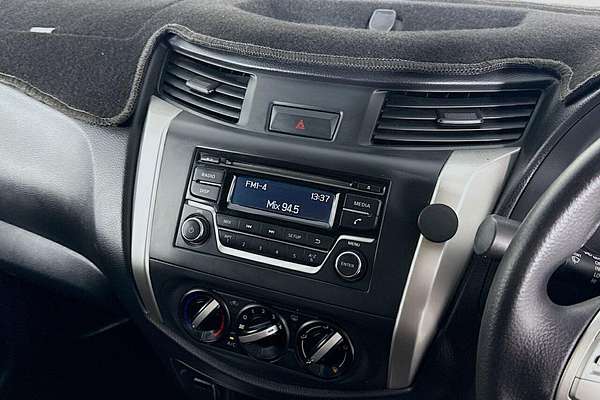 2017 Nissan Navara RX D23 Series 2 Rear Wheel Drive