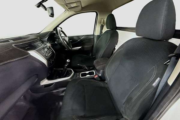 2017 Nissan Navara RX D23 Series 2 Rear Wheel Drive